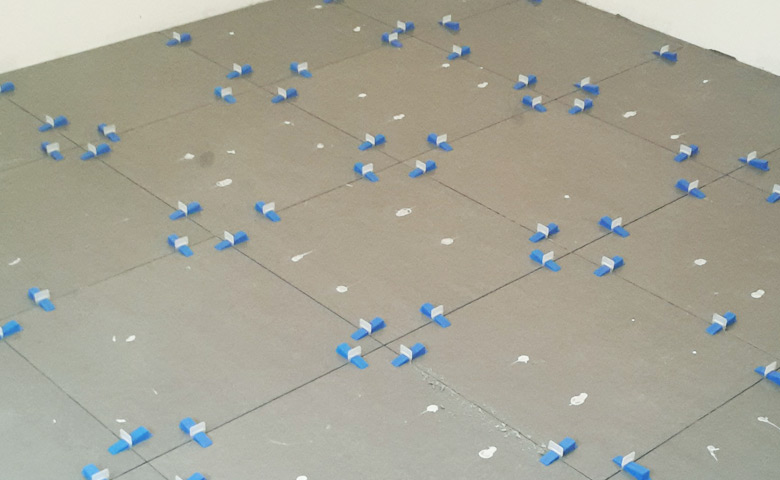 Postavljanje gres pločica - nivelir sistem